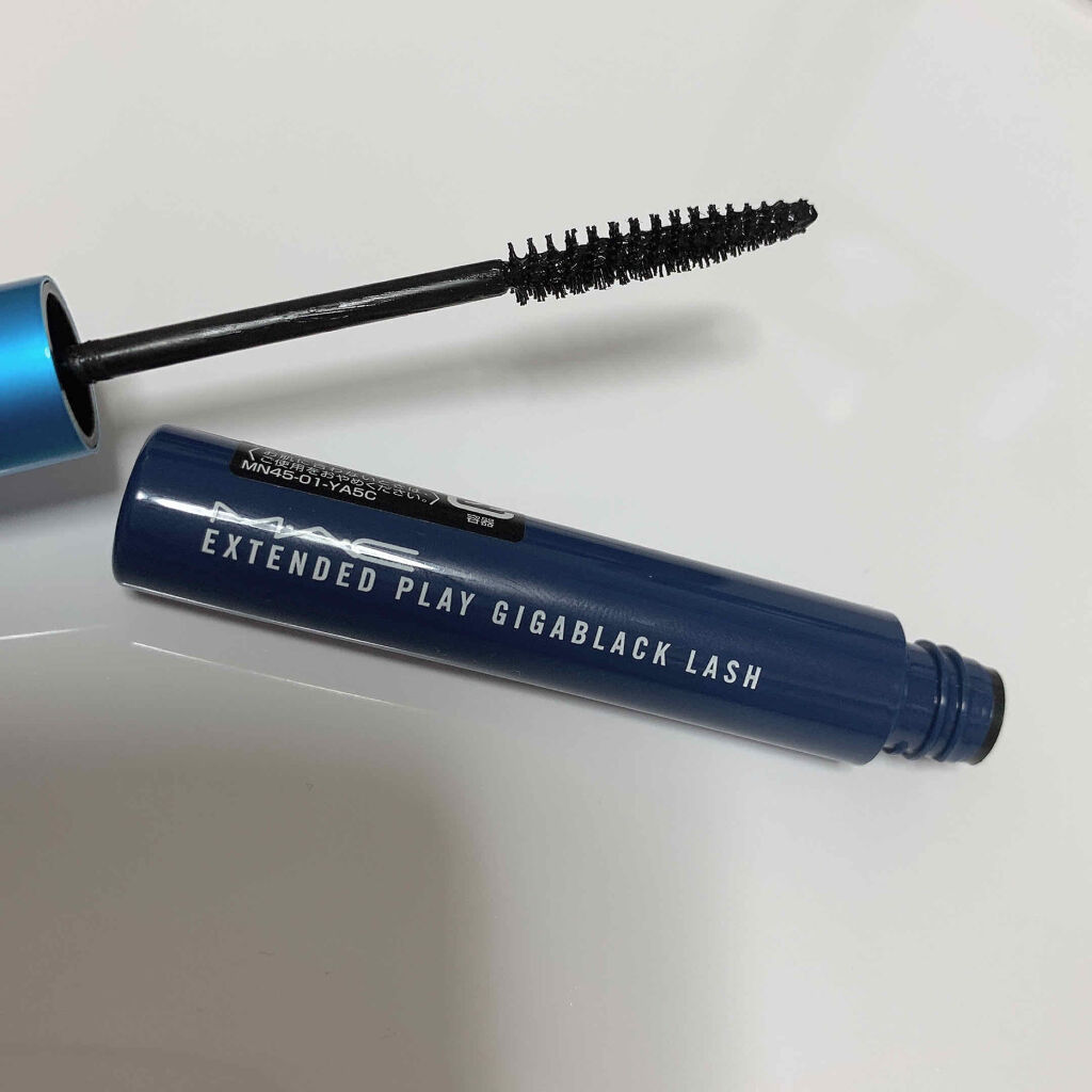 エクステンディッド プレイ ギガブラック ラッシュ/M・A・C/マスカラを使ったクチコミ（2枚目）