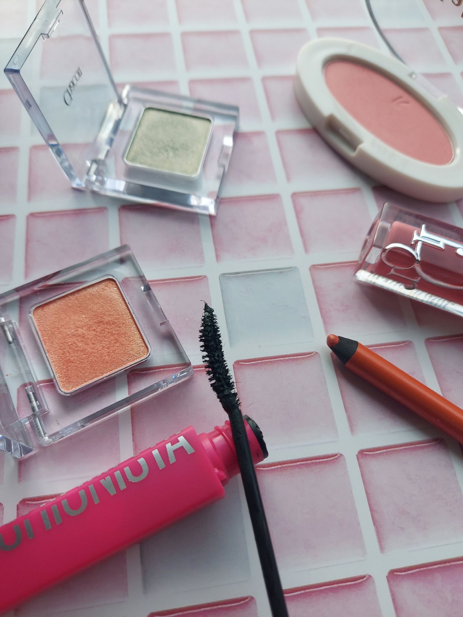 ヴィセ アヴァン リップ&アイカラー ペンシル 015 SAFFLOWER/Visée/ペンシルアイライナーを使ったクチコミ（1枚目）