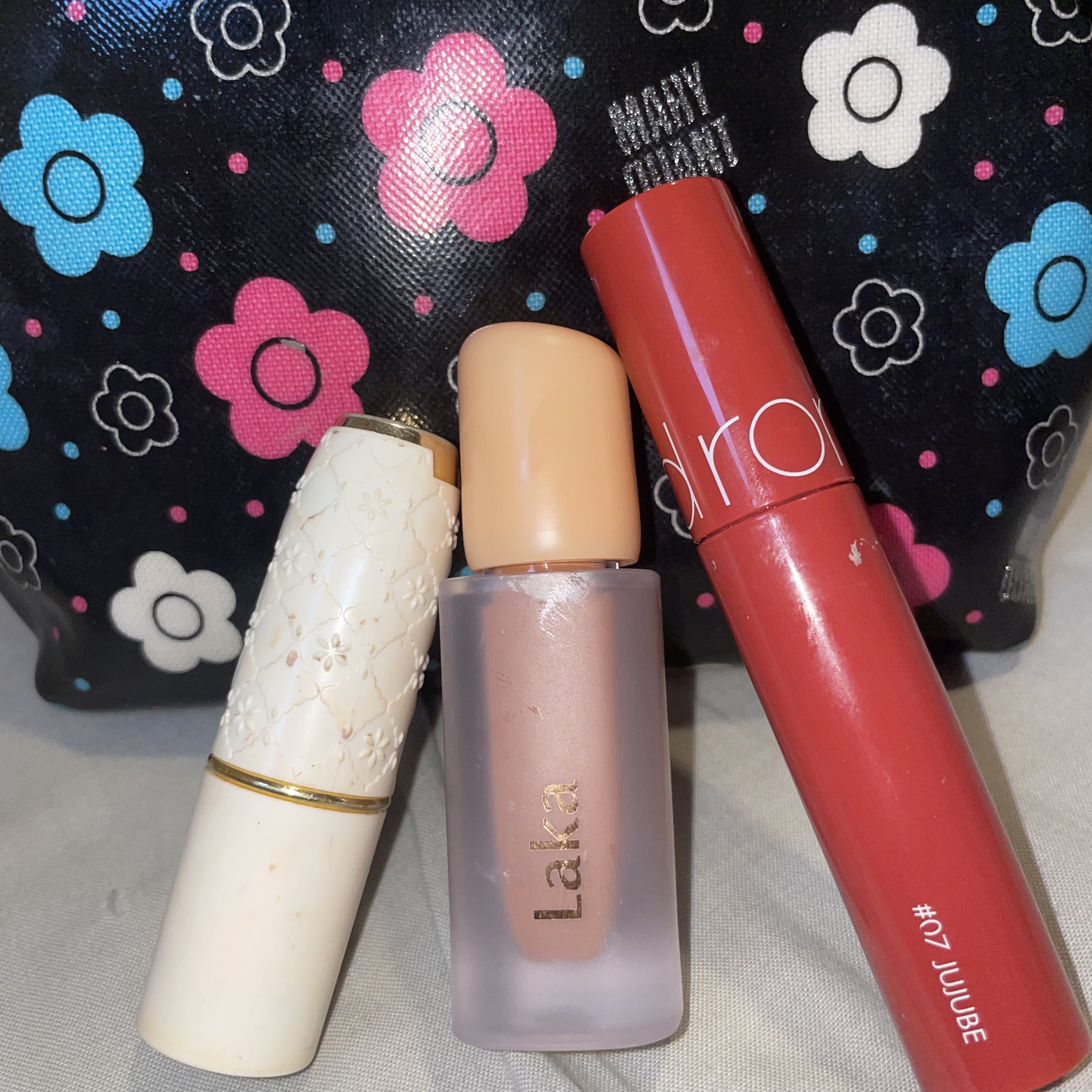 ポーチ フルーツクラム  ラウンドポーチ（ブラック）/MARY QUANT/化粧ポーチを使ったクチコミ（3枚目）