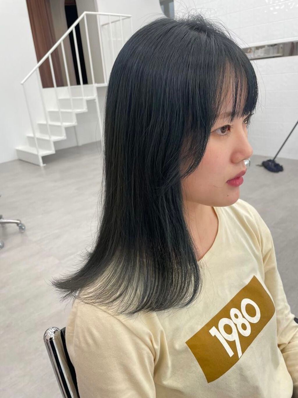 ひよよ on LIPS 「髪の毛染めましたぁ✌️.....こんにちは!美肌を目指す女です..」(1枚目)