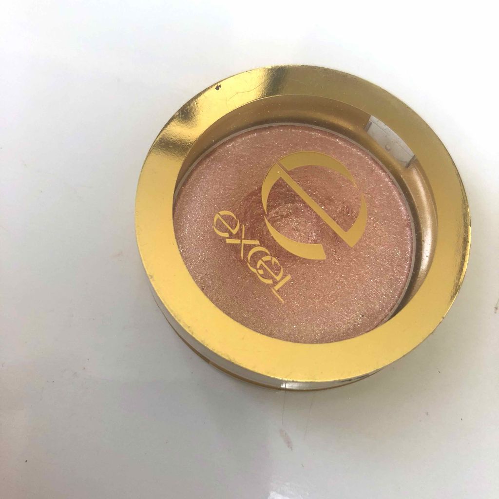 シャイニーシャドウ N/excel/単色アイシャドウを使ったクチコミ(1枚目)