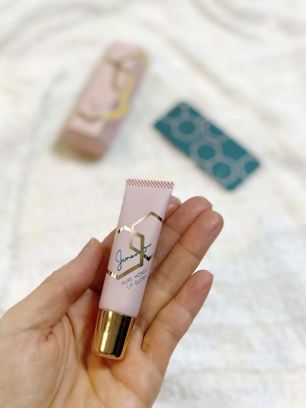 ピュアハニーリップグロス/Junano/リップ美容液を使ったクチコミ（1枚目）