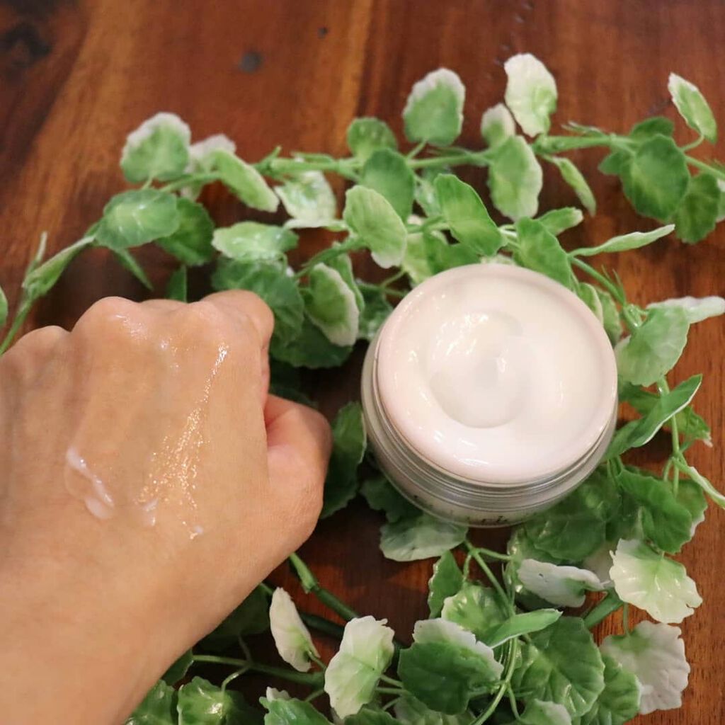 薬用美白・シワ改善オールインワンジェル/コラリッチ/オールインワン化粧品を使ったクチコミ(3枚目)