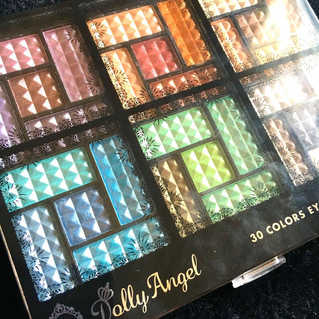 30COLORSEYESHADOWPALETTE/Dolly Angel/アイシャドウパレットを使ったクチコミ(1枚目)