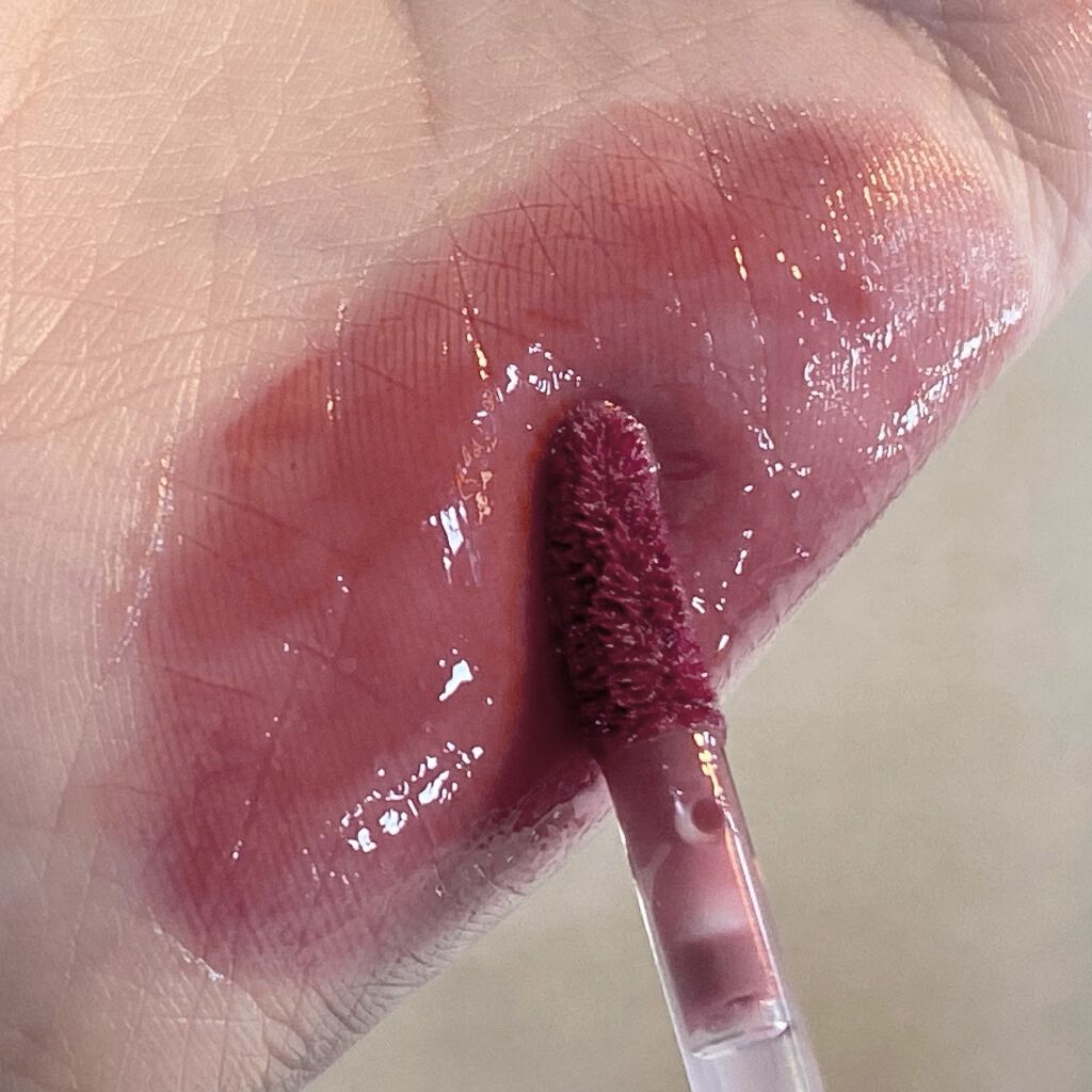 ジューシーラスティングティント/rom&nd/リップティントを使ったクチコミ（3枚目）