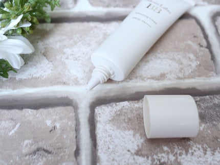 モイストラボ 薬用美白BBクリーム/Moist Labo/BBクリームを使ったクチコミ(2枚目)