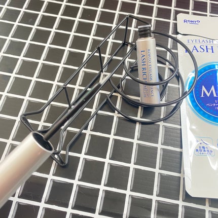 ラッシュリッチアイラッシュセラム/ロート製薬/まつげ美容液を使ったクチコミ(4枚目)