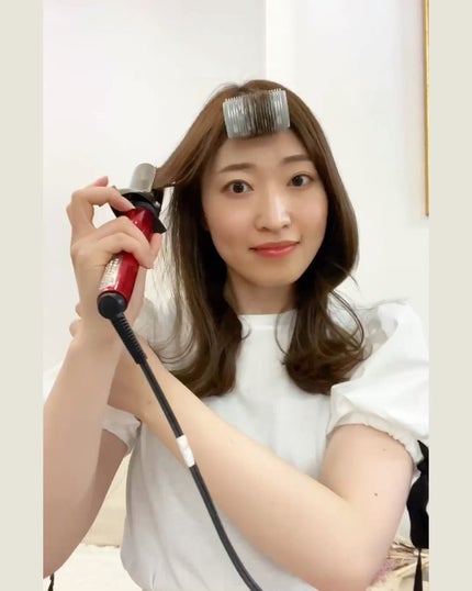 Rina on LIPS 「私の曲線寄せコーデの日の巻き方!可愛い洋服の時はちゃんと曲線に..」(9枚目)