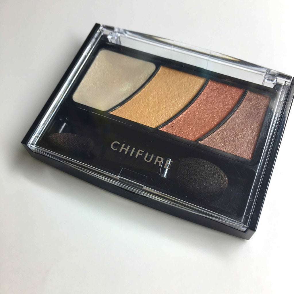 グラデーション アイ カラー(チップ付)/ちふれ/アイシャドウパレットを使ったクチコミ(1枚目)