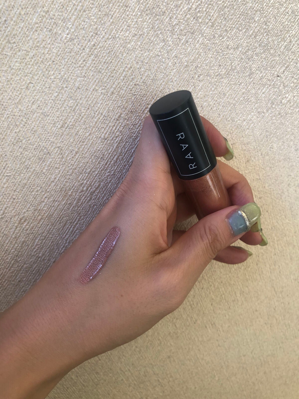 a"フォロバ" on LIPS 「NEOGENRAARラールシマーアイリキッド✂ーーーーーーーー..」(1枚目)