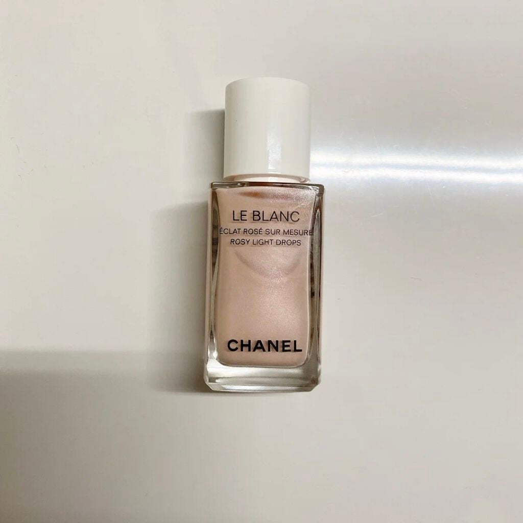 ル ブラン ロージー ドロップス/CHANEL/リキッドハイライトを使ったクチコミ(1枚目)