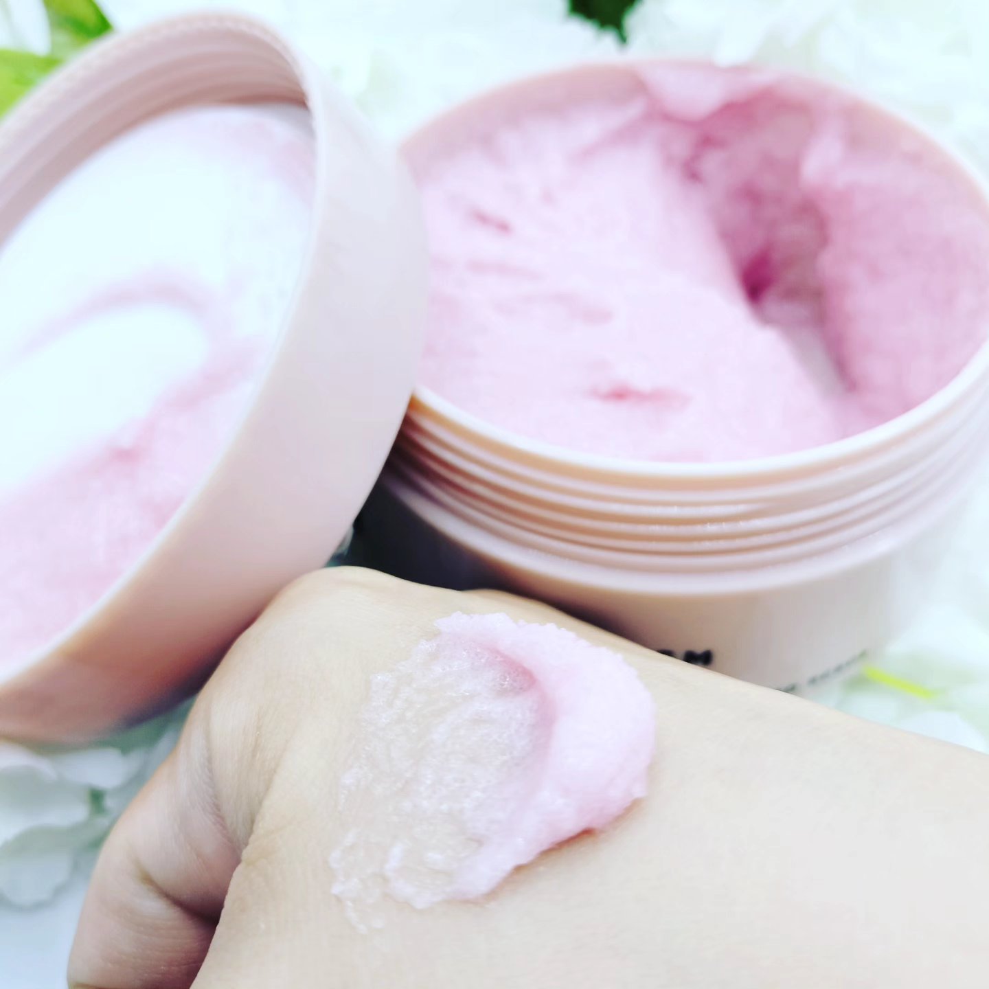 Q+Me スウィート ボム タラソ スクラブ/AGARISM/バストケア・ヒップケアを使ったクチコミ（2枚目）