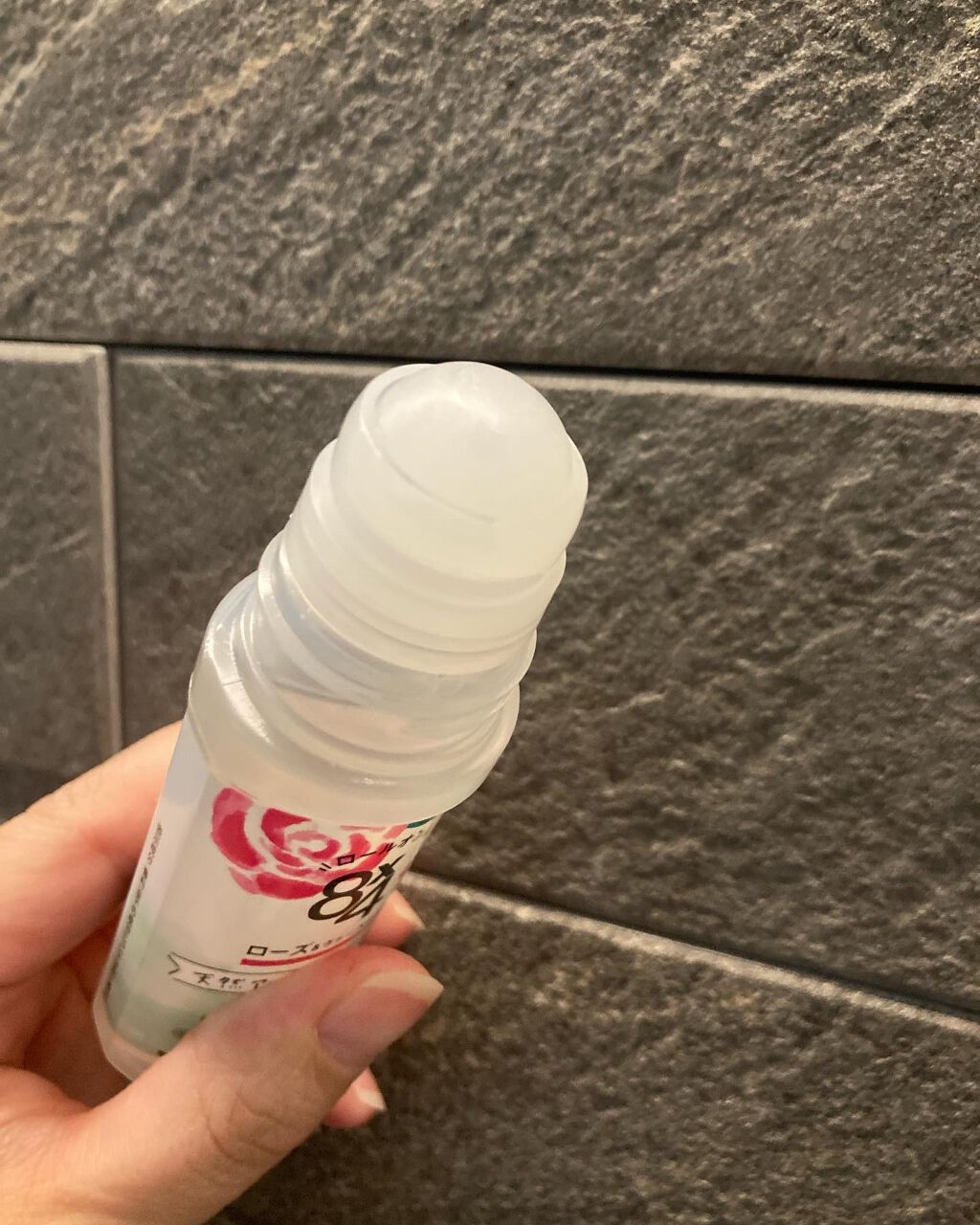 ロールオン ローズ＆ヴァーベナの香り/８ｘ４/デオドラント・制汗剤を使ったクチコミ（2枚目）