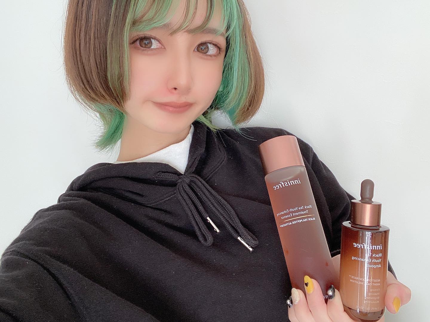 ￤
⁡
⁡
ライフスタイルが不規則
くすみが気になる
乾燥肌、インナードライ
の方必見！
⁡
⁡
ずっと気になってたブラックティーの
スキンケアラインが
イニスフリー からでてるから
使ってみた！
⁡
⁡
・ブラックティー ユース トリート