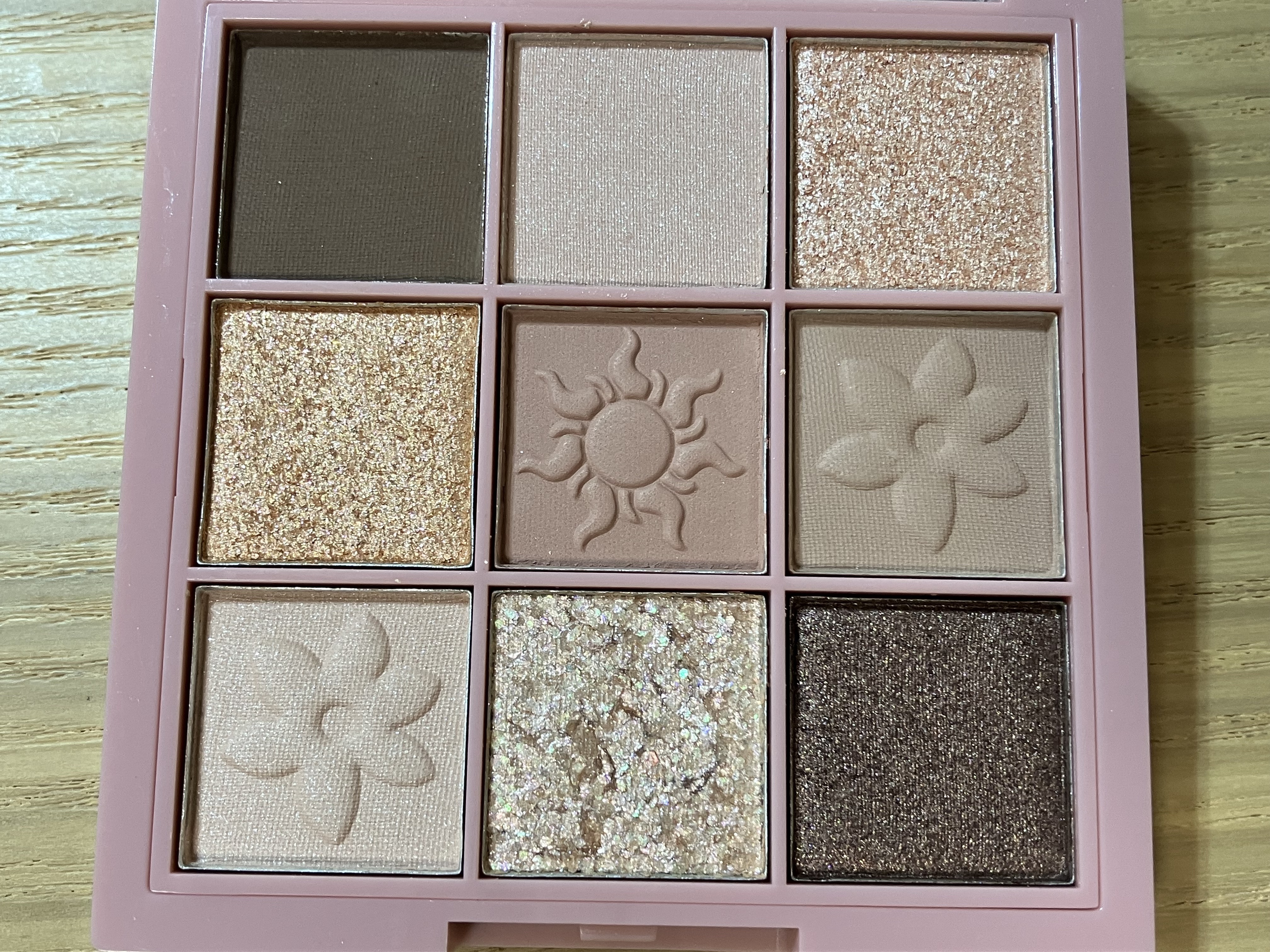 9C アイシャドウ/Lilytone/アイシャドウパレットを使ったクチコミ（2枚目）