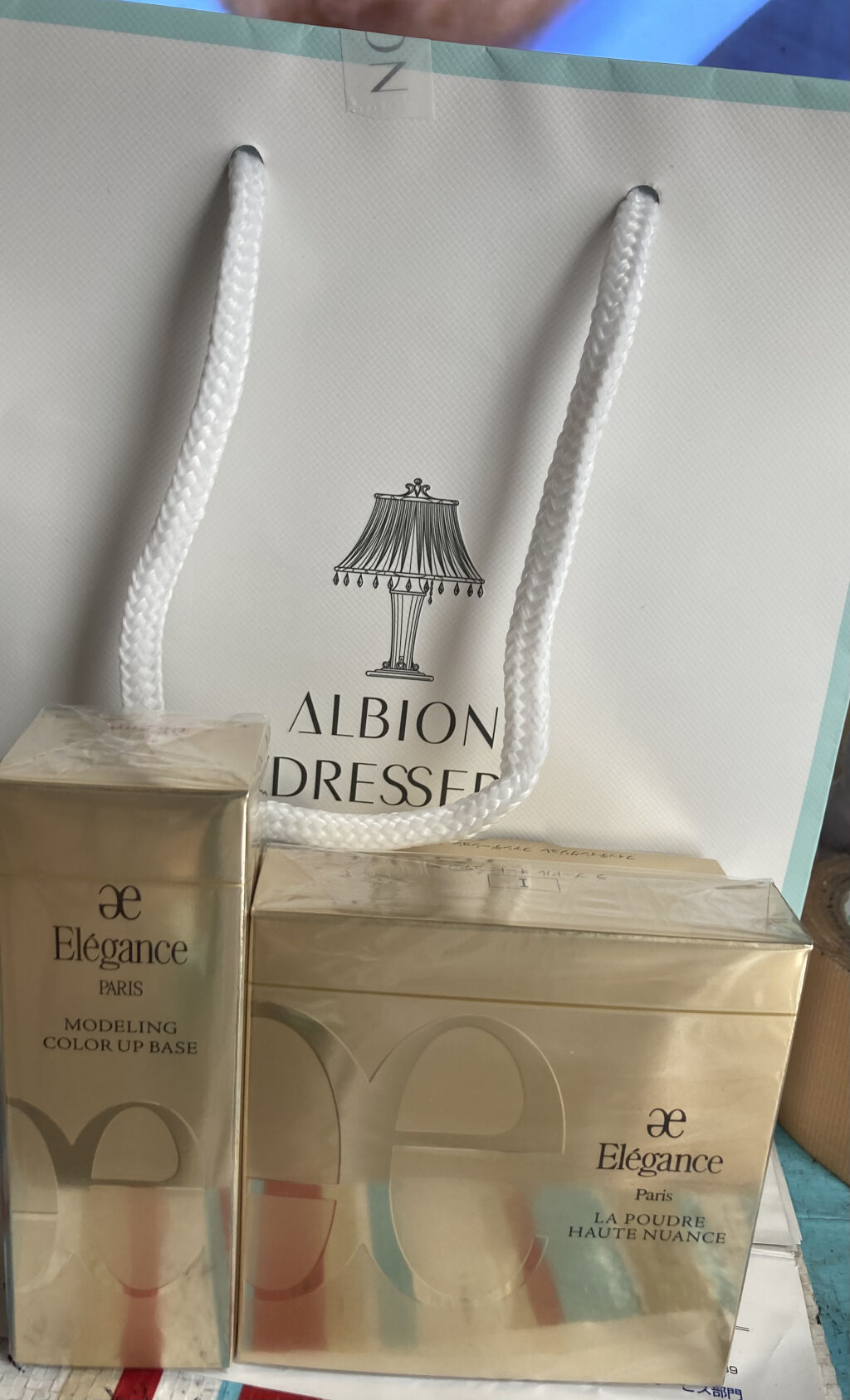 ラ プードル オートニュアンス/Elégance/プレストパウダーを使ったクチコミ（1枚目）