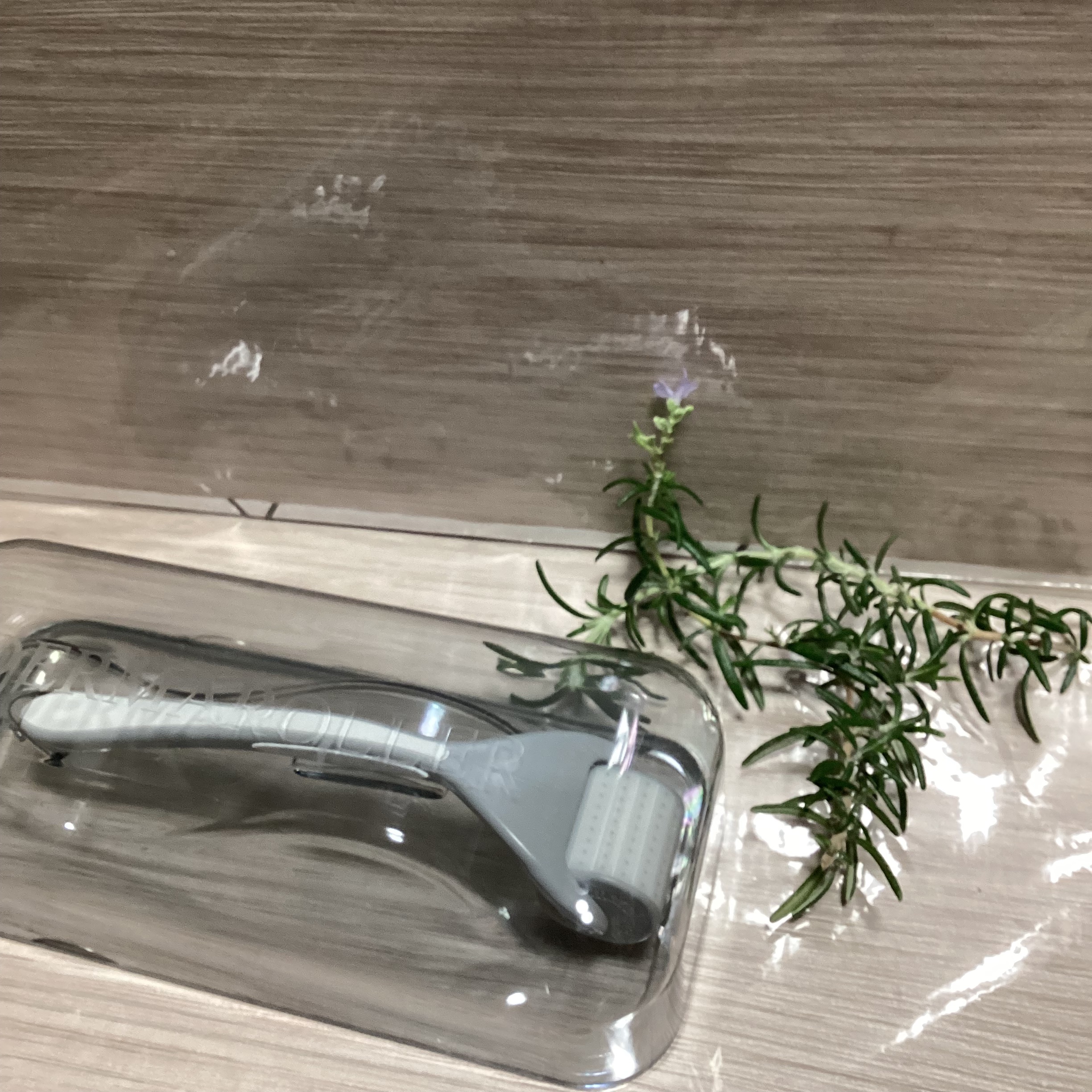 ダーマローラーマイクロ美顔ローラーフェイス用/Dermaroller/美顔器・マッサージを使ったクチコミ（1枚目）