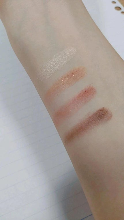 シルキースフレアイズ/キャンメイク/アイシャドウパレットを使ったクチコミ(3枚目)