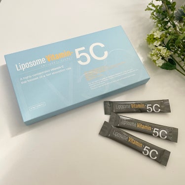 Liposome Vitamin - 5C
（リポソームビタミン - ファイブシー）
　　76g（2.6g×30包）

2024年2月28日発売

持ち運びに便利な
スティックタイプのビタミンCです🍋
