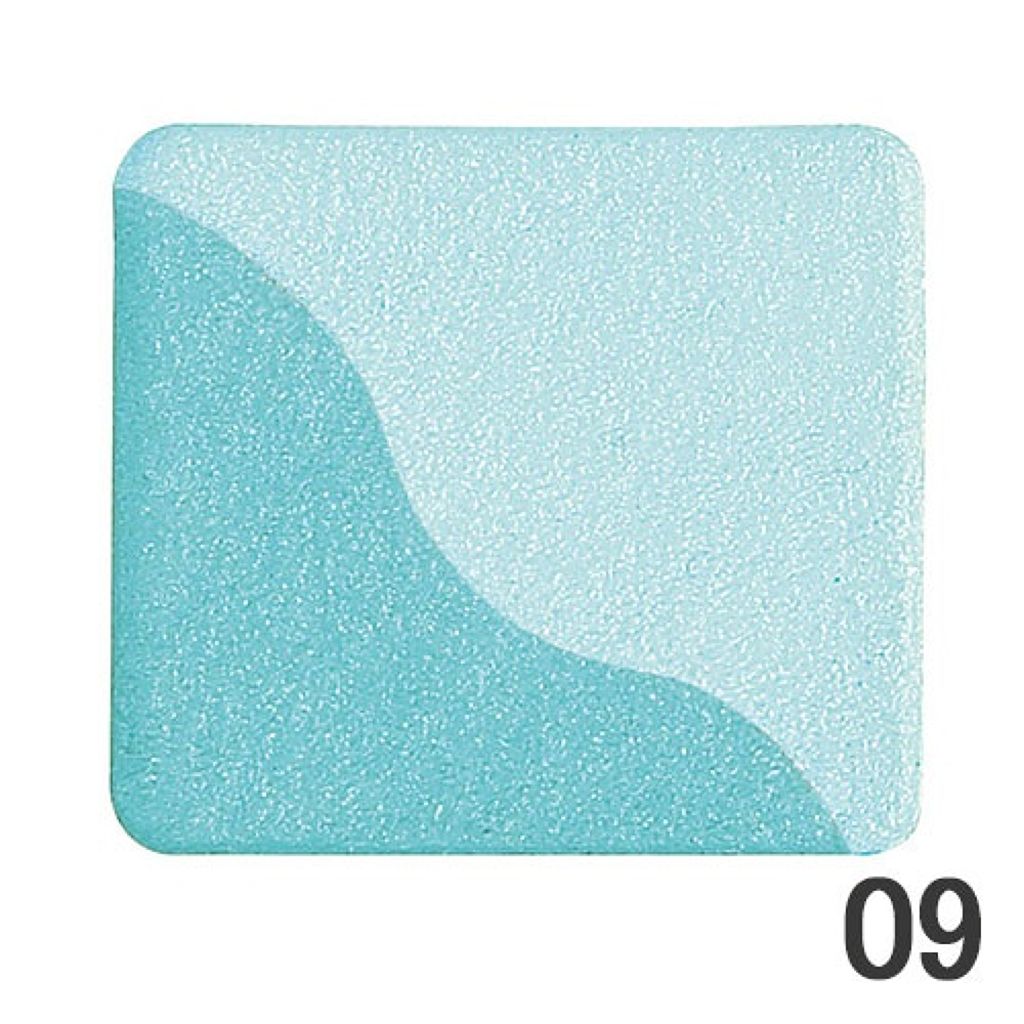 09:スカイブルー