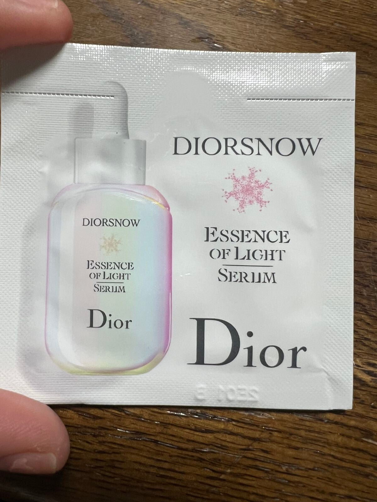 【旧】スノー アルティメット エッセンス オブ ライト/Dior/美容液を使ったクチコミ(1枚目)