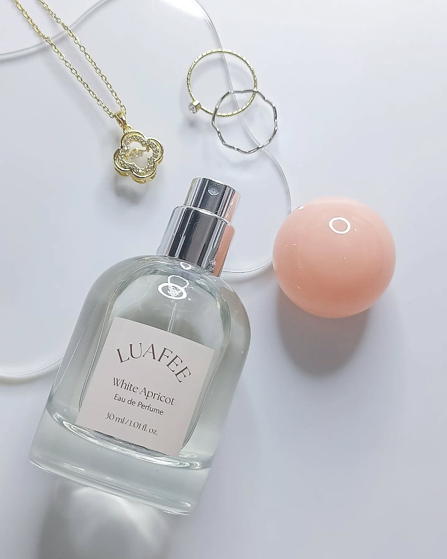 ホワイトアプリコット/LUAFEE/香水(レディース)を使ったクチコミ(3枚目)