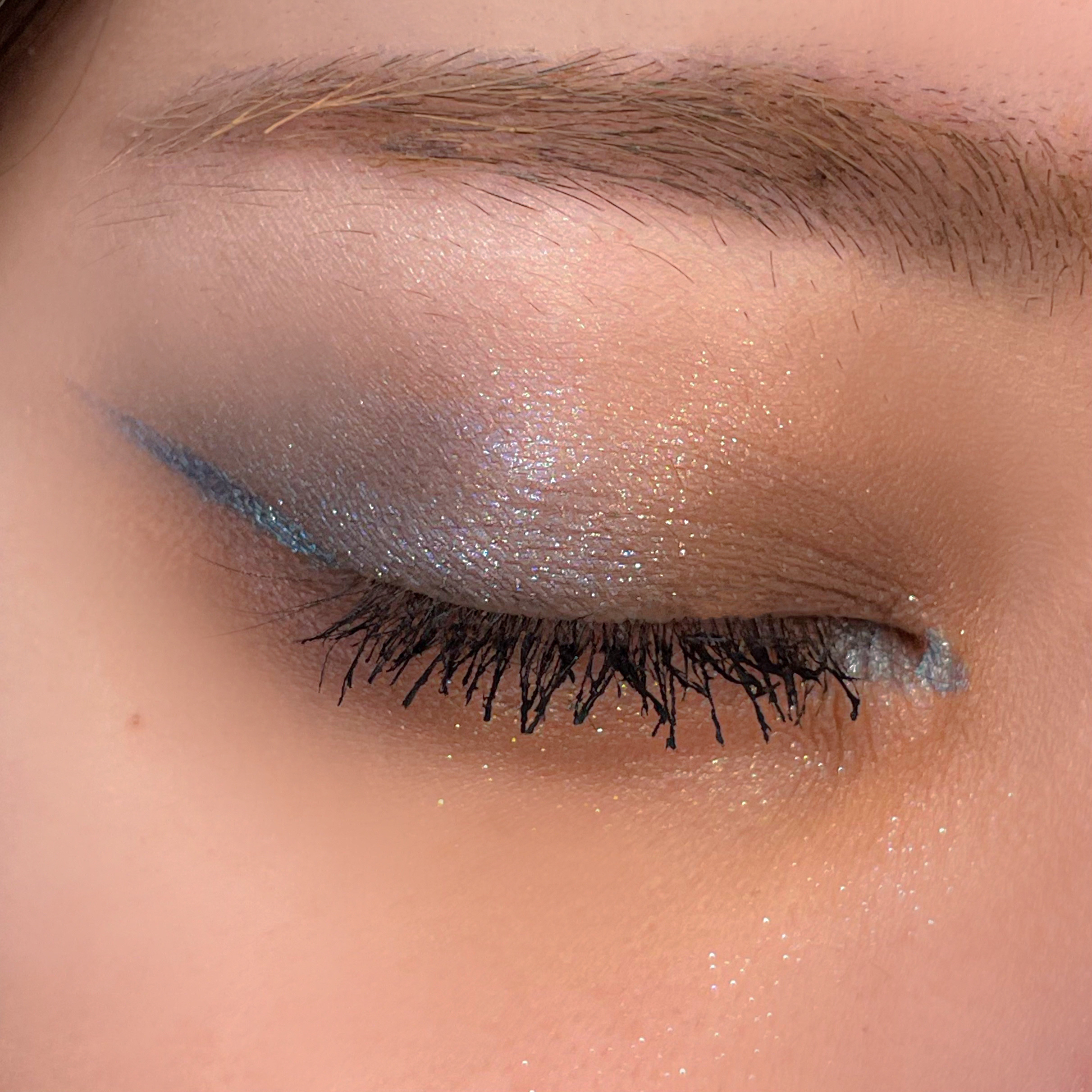 space age highlighter/Kaleidos Makeup/パウダーハイライトを使ったクチコミ（2枚目）