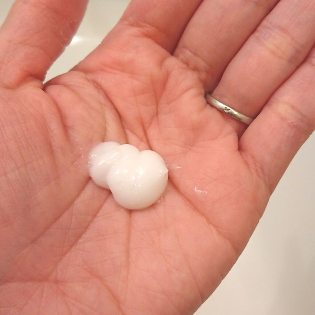 モイストシャイン ハニーヘアミルク 3.0/beee8/ヘアミルクを使ったクチコミ(3枚目)