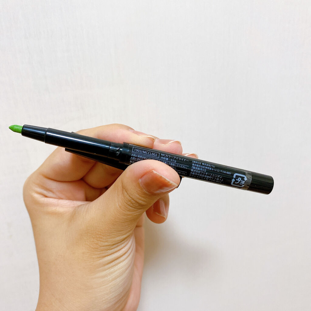 カラーアイライナー/3COINS/リキッドアイライナーを使ったクチコミ（2枚目）