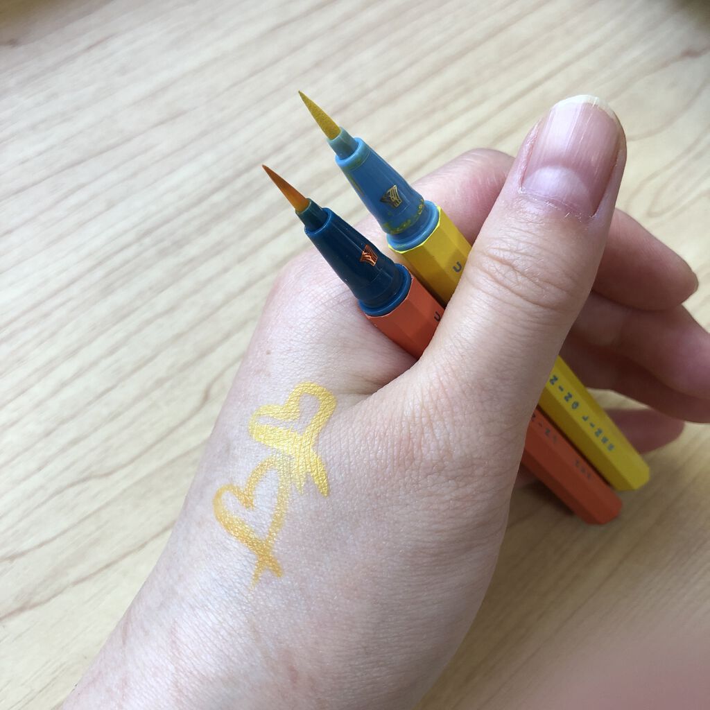 EYE OPENING LINER/UZU BY FLOWFUSHI/リキッドアイライナーを使ったクチコミ（3枚目）