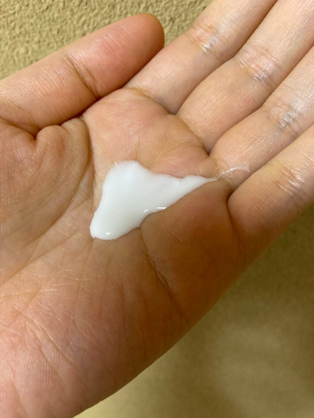 白色オイル/DEW/美容液を使ったクチコミ(2枚目)