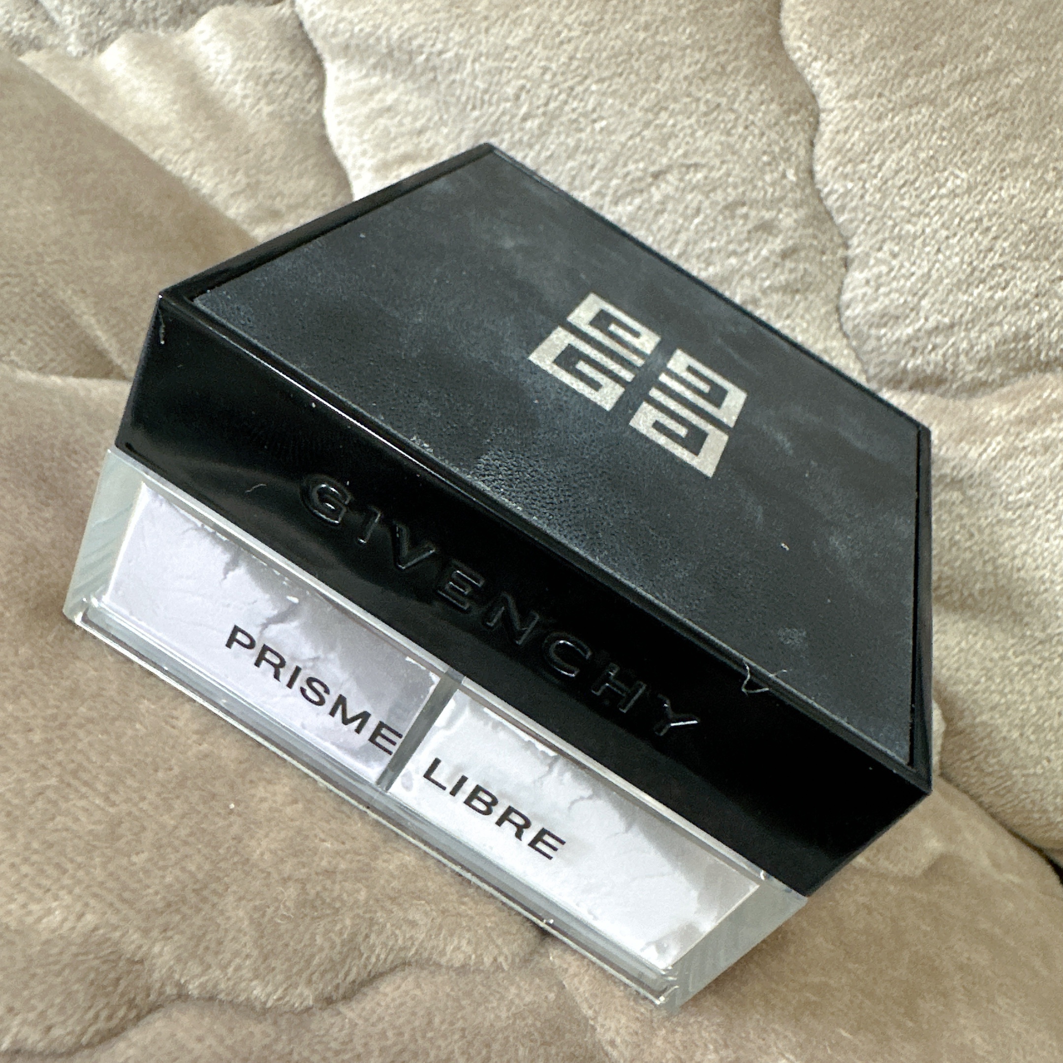 プリズム・リーブル/GIVENCHY/ルースパウダーを使ったクチコミ（3枚目）