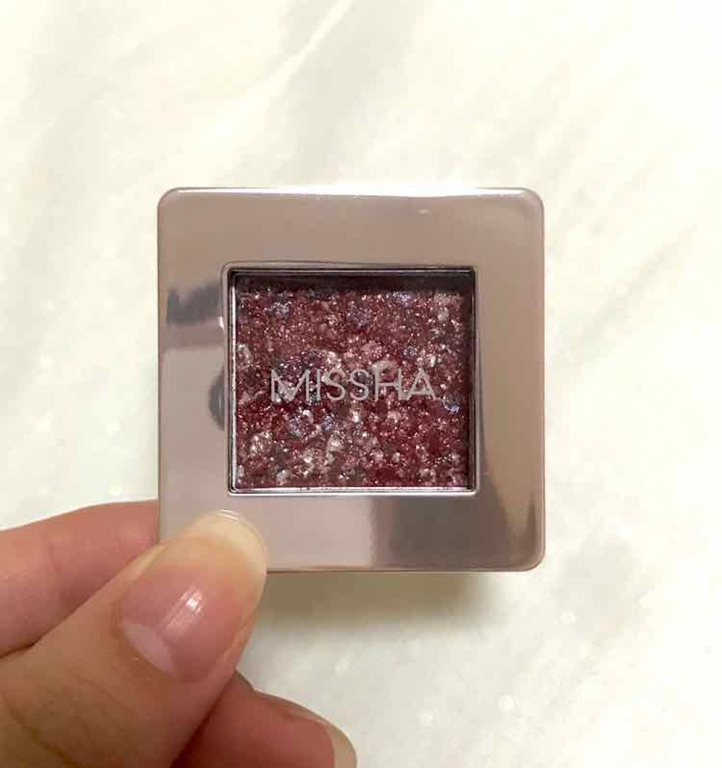 グリッタープリズム シャドウ/MISSHA/グリッターを使ったクチコミ（1枚目）