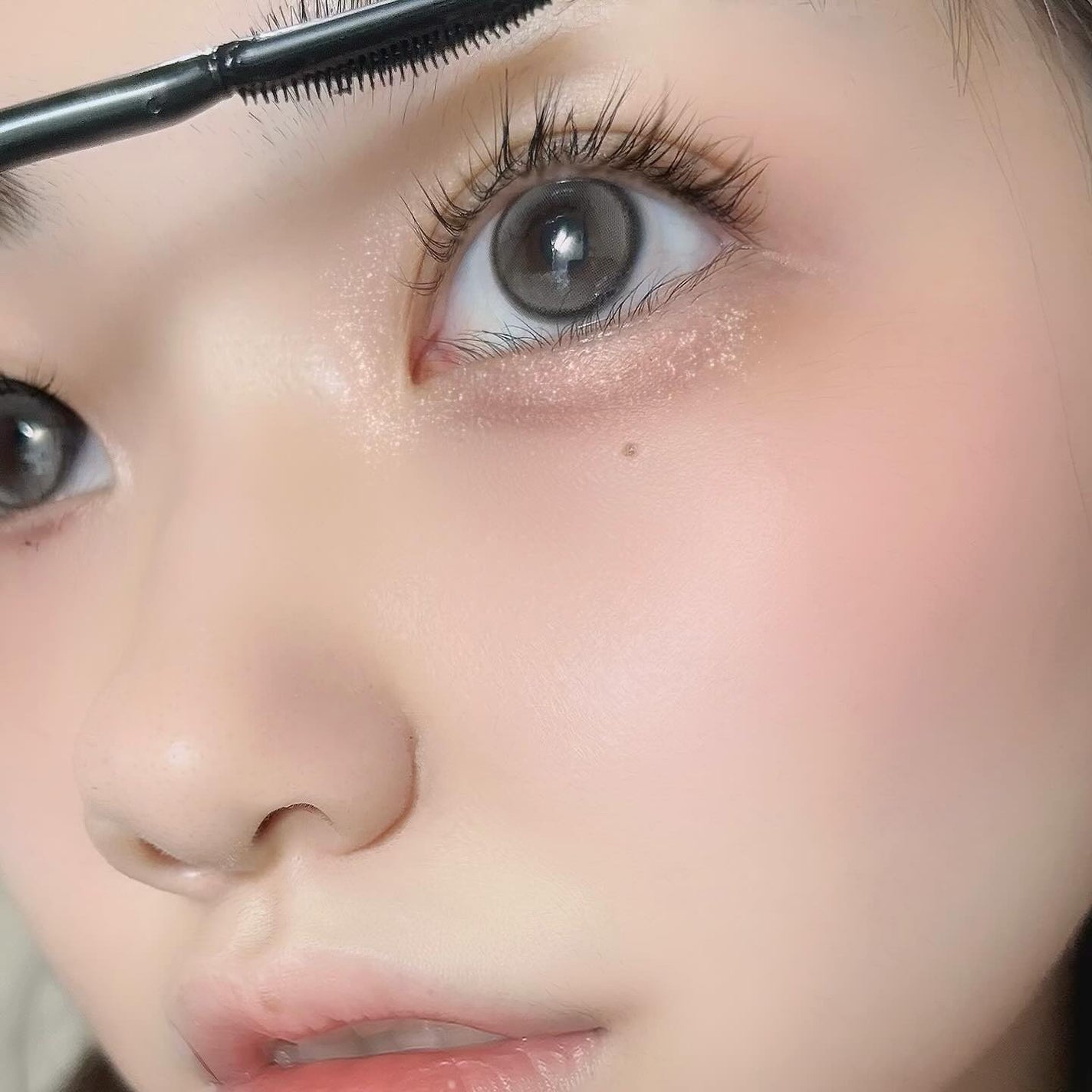 yuno on LIPS 「@hapakristin_jpハパクリスティン🖤初のマスカラ登..」(5枚目)