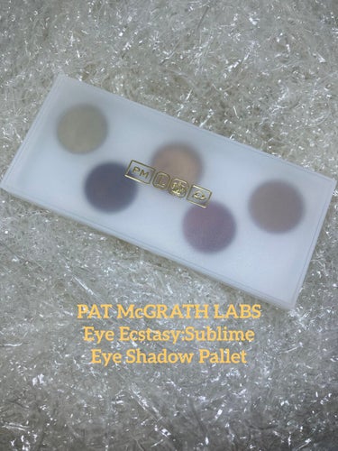 　PAT McGRATH LABSのEye Ecstasy Eyeshadowです。公式オンラインショップでかなりお手頃価格になって販売されていたので購入しました。
　色味としてはさすがPAT McGR