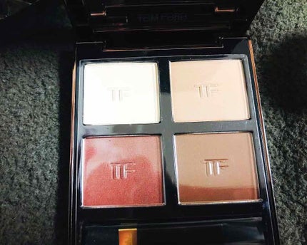 アイ カラー クォード/TOM FORD BEAUTY/アイシャドウパレットを使ったクチコミ(2枚目)