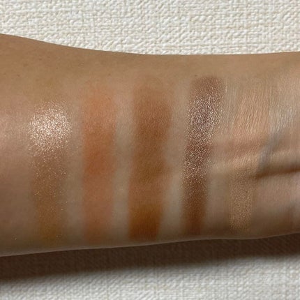 エッセンシャル マルチカラー アイシャドウパレット/BOBBI BROWN/アイシャドウパレットを使ったクチコミ(3枚目)