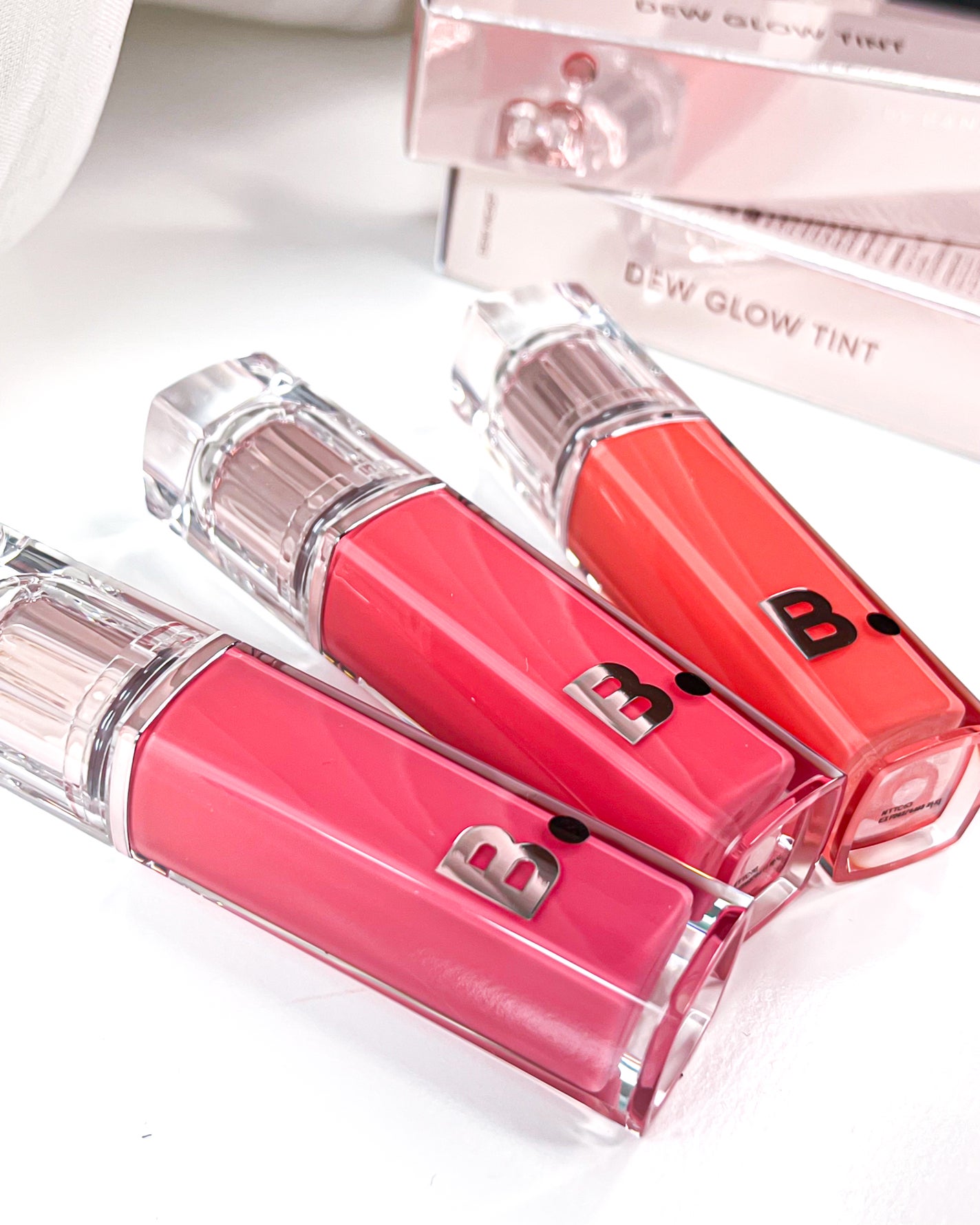 とーこ on LIPS 「banilaco 《新商品》デューグロウティントどのアングルで..」(7枚目)