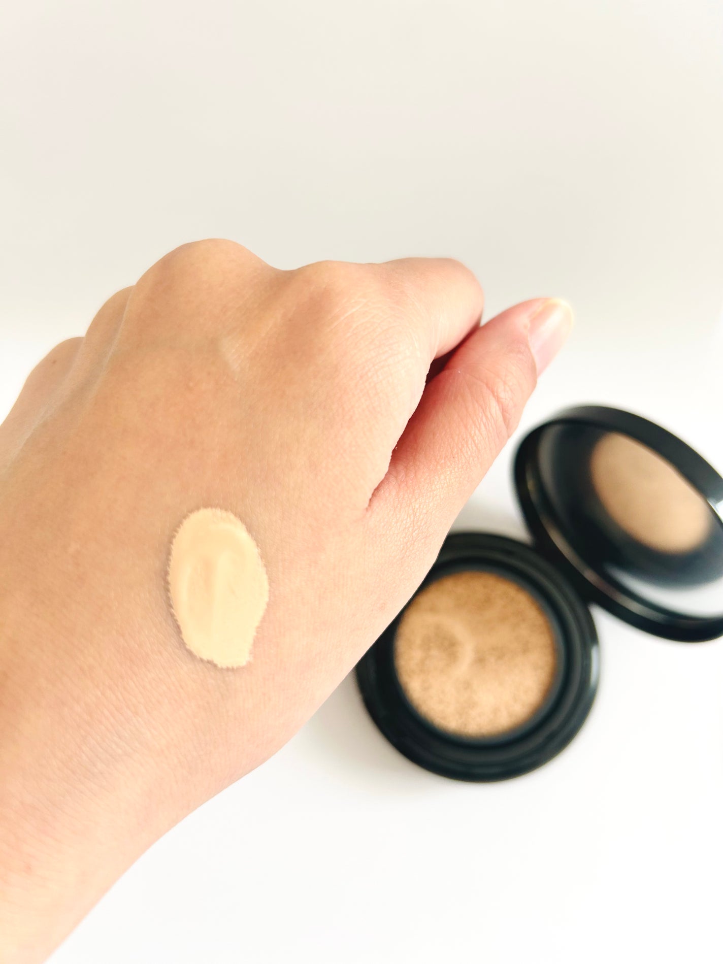 ドラマティックエッセンスクッション グロウ/マキアージュ/クッションファンデーションを使ったクチコミ(3枚目)