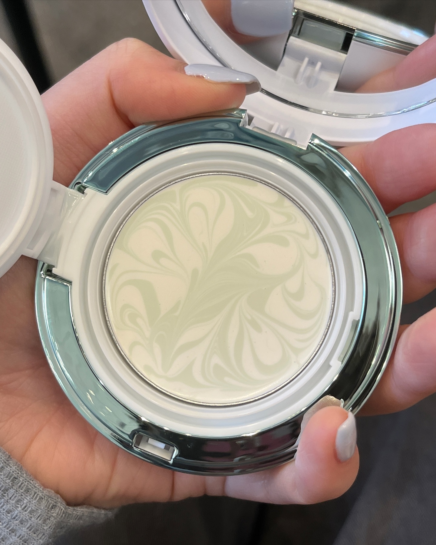 サンエッセンスパクト カーミングロングプロテクション/AGE20’s/日焼け止めクリームを使ったクチコミ（3枚目）