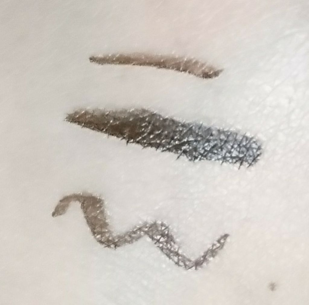 エスポルールカラーアイライナー/エスポルール/リキッドアイライナーを使ったクチコミ(2枚目)