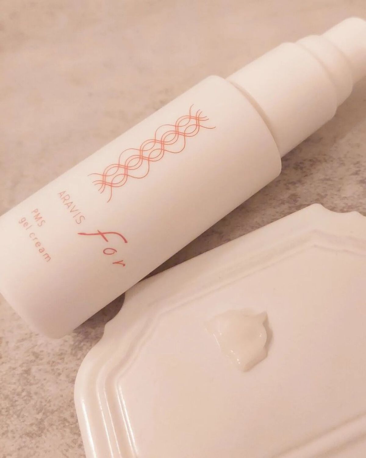 アラヴィス PMS ジェルクリーム/ARAVIS/フェイスクリームを使ったクチコミ（3枚目）