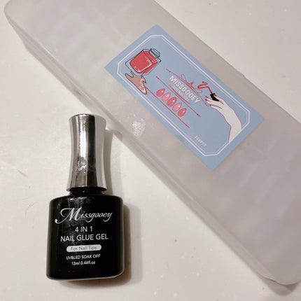 M★chi on LIPS 「今回は透明なネイルチップを使ってみました。■Missgooey..」(2枚目)