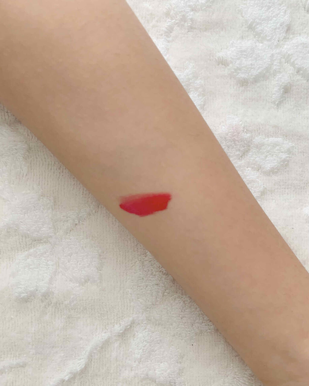 ジューシーラスティングティント/rom&nd/リップティントを使ったクチコミ（3枚目）