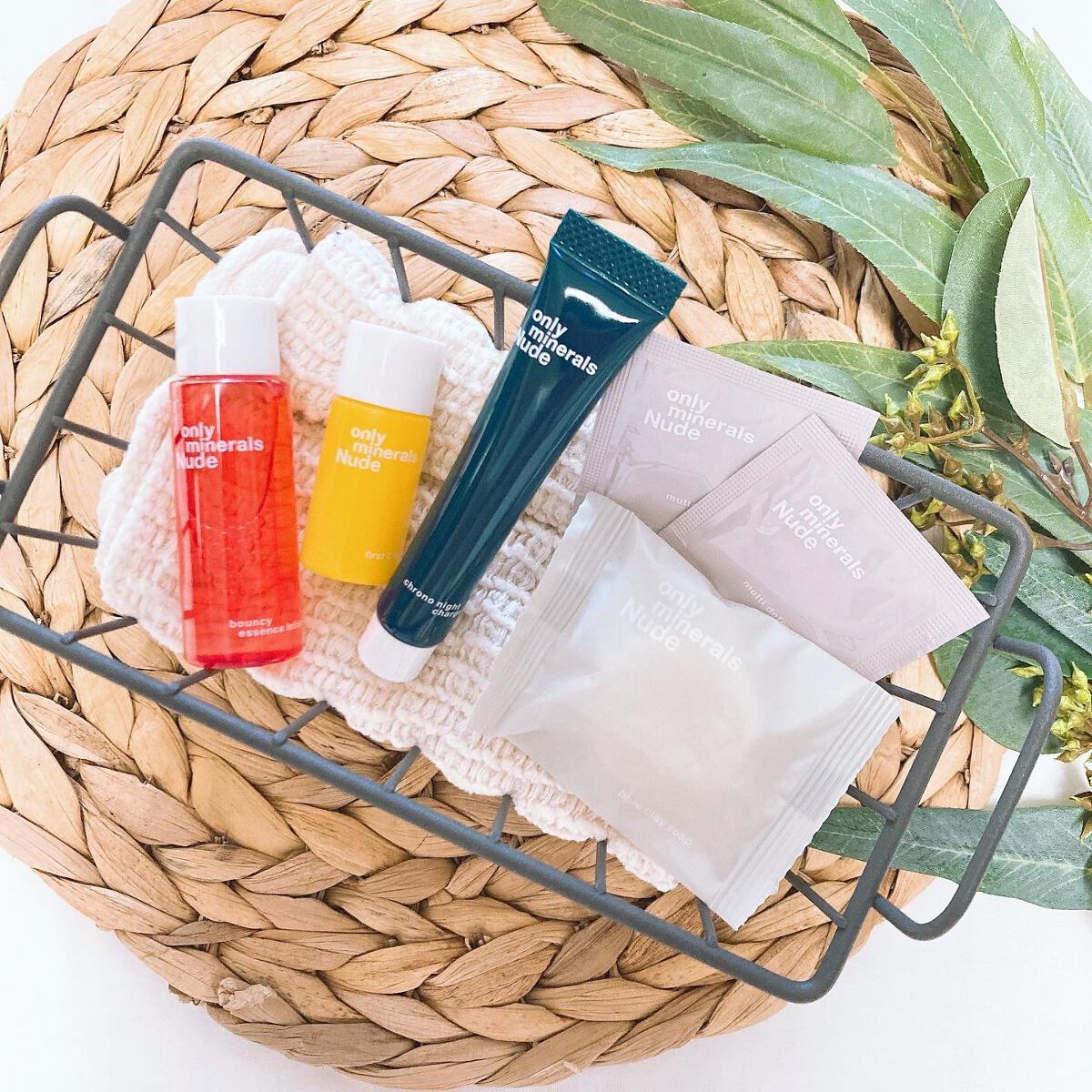 オンリーミネラル Nude 10days トライアル/ONLY MINERALS/トライアルキットを使ったクチコミ(1枚目)