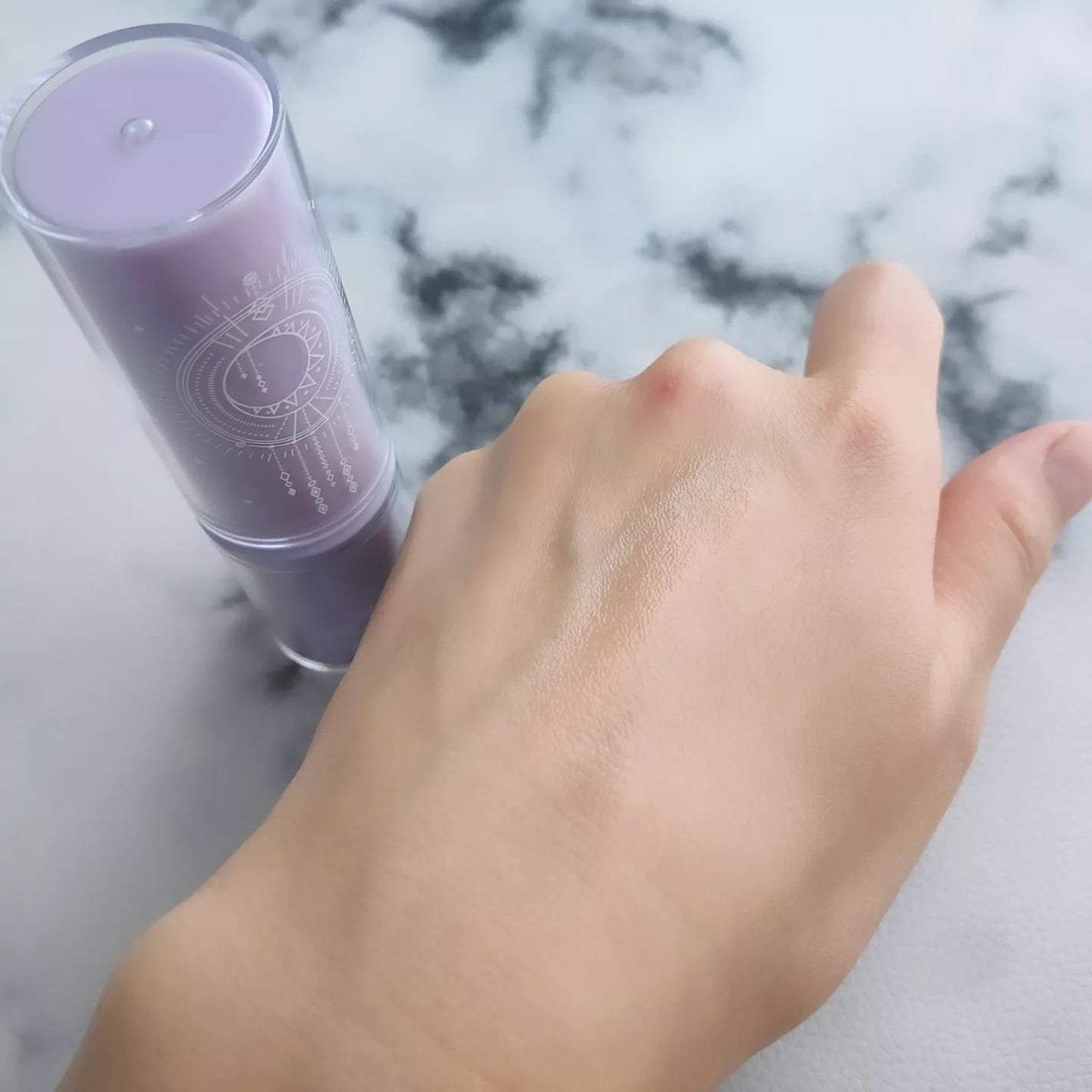 コラーゲンモイスチャーコアスティック/illuN/美容液を使ったクチコミ(5枚目)