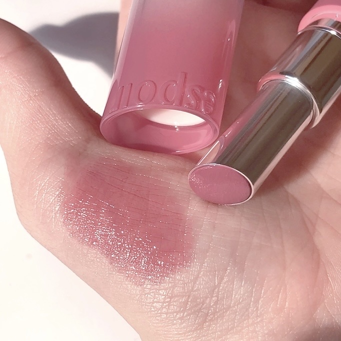 ノーウェアリップスティック バーミンググロー/espoir/口紅を使ったクチコミ（3枚目）