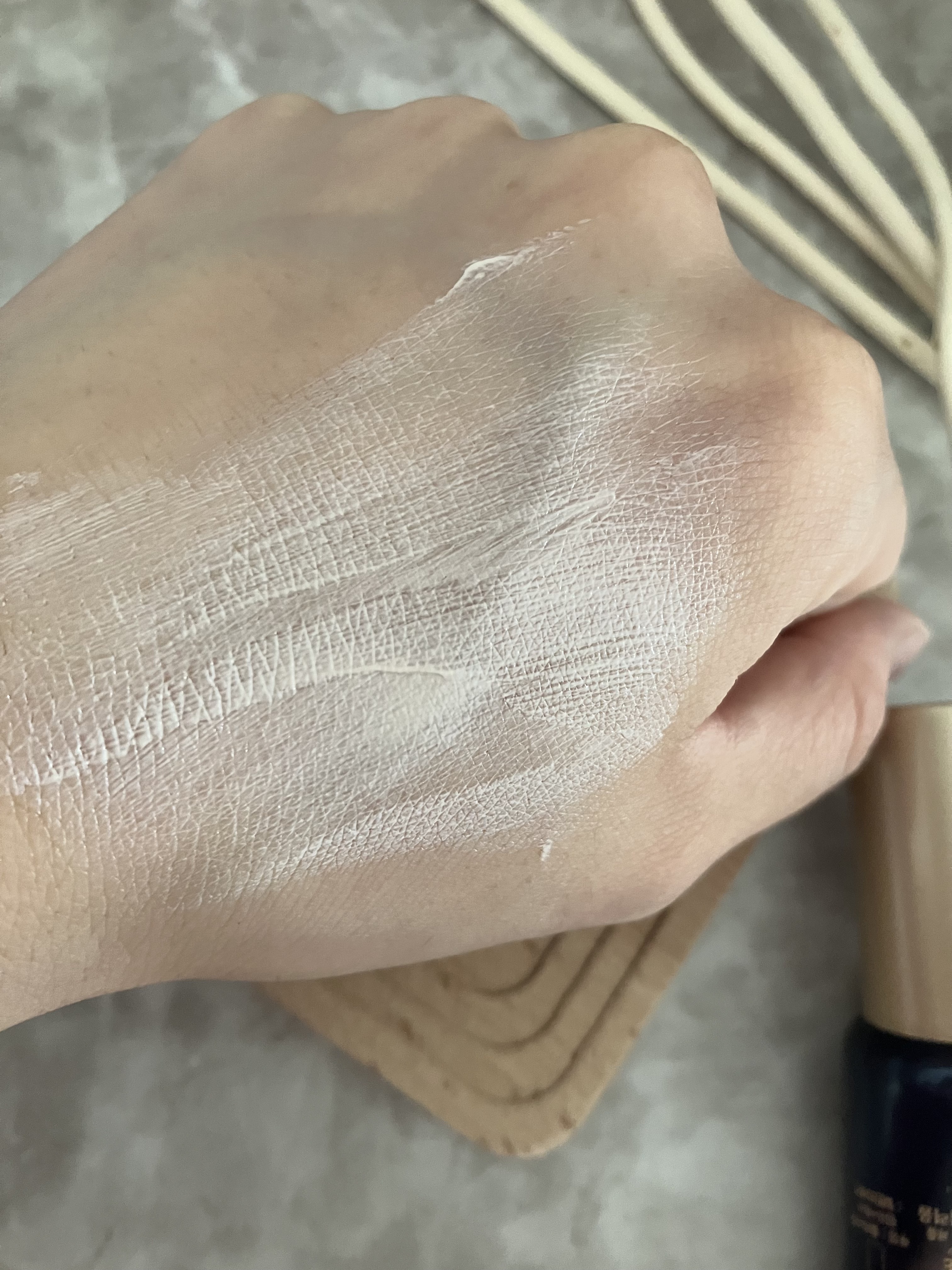 ブラックスネイルグルタチオントーンアップサン/Dr.G/日焼け止めクリームを使ったクチコミ（2枚目）