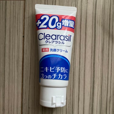 クレアラシル 薬用洗顔フォーム しっかりタイプのクチコミ「使い切り洗顔
クレアラシル　薬用洗顔フォーム しっかりタイプ

これはニキビはできにくいけど、.....」（1枚目）