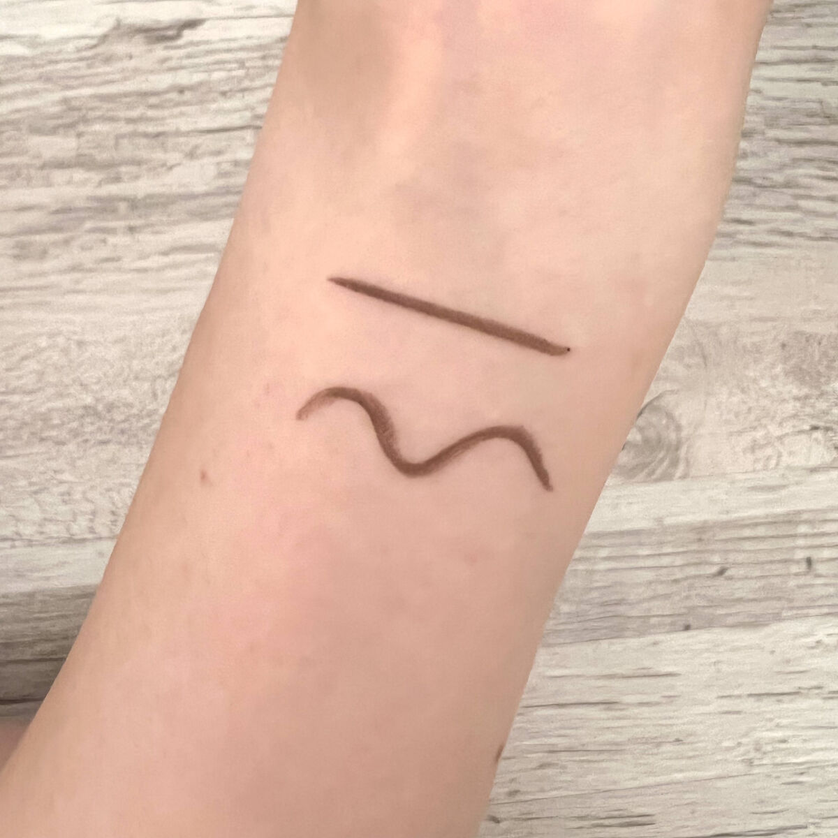 シルキーリキッドアイライナーWP/D-UP/リキッドアイライナーを使ったクチコミ（2枚目）